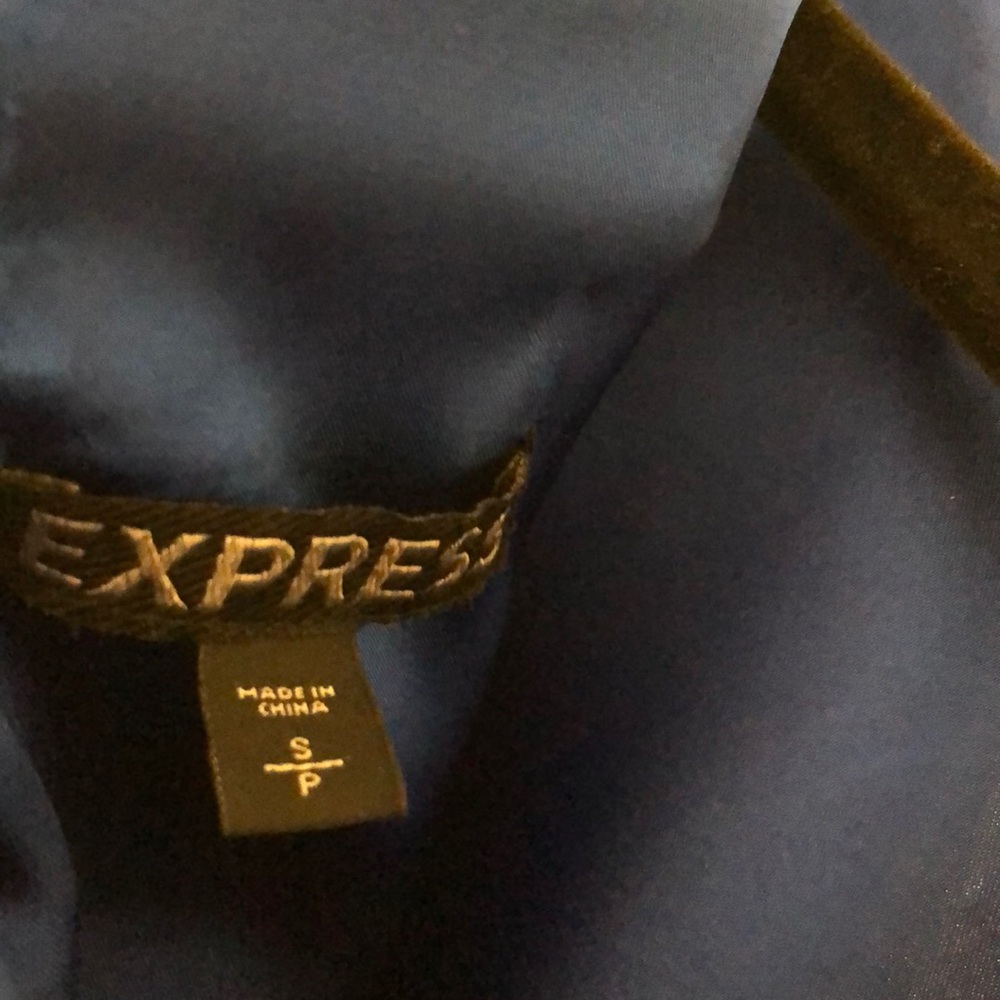 Express dress - Picture 4 of 4
